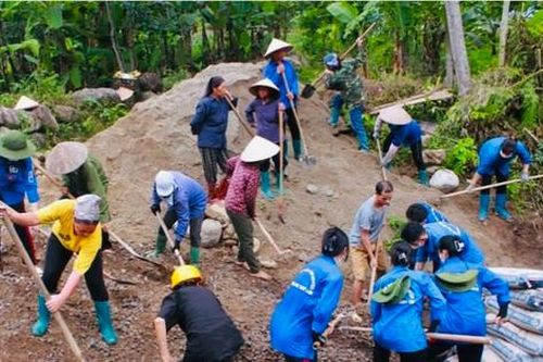 Mùa Hè Xanh của CLB Sinh viên tình nguyện Trường Đại học Thủy lợi tại Bắc Kạn