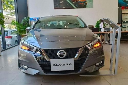 Nissan Almera tại Việt Nam đang giảm tới 70 triệu 'đấu' Toyota Vios