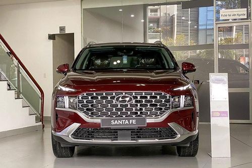 Những chiếc Hyundai SantaFe 'kèm lạc' đang mất giá hàng trăm triệu đồng