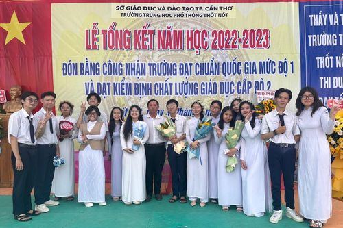 Thủ khoa tốt nghiệp THPT tại Cần Thơ quyết tâm nối nghiệp bố mẹ