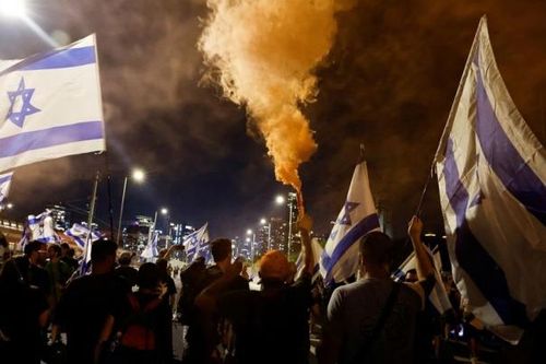 Binh sĩ Israel tham gia biểu tình phản đối cải cách tư pháp