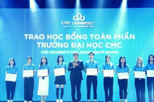 Sinh viên Trường Đại học CMC trải nghiệm môi trường doanh nghiệp ngay trên giảng đường