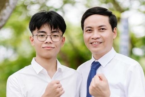 Thủ khoa khối A00 tỉnh Nghệ An là con nhà nông, không có điều kiện đi học thêm