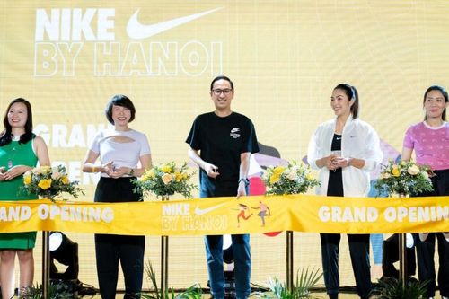 Nike ra mắt cửa hàng mang màu sắc 'bản địa hóa' tại Hà Nội