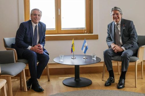 Argentina và Ecuador chính thức bình thường hóa quan hệ ngoại giao