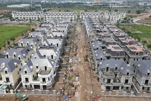 Hiệp hội nhà thầu đề xuất giải pháp 'hâm nóng' thị trường bất động sản