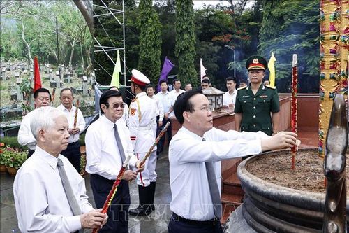 Chủ tịch nước dự các hoạt động kỷ niệm 76 năm Ngày Thương binh, Liệt sỹ tại Côn Đảo
