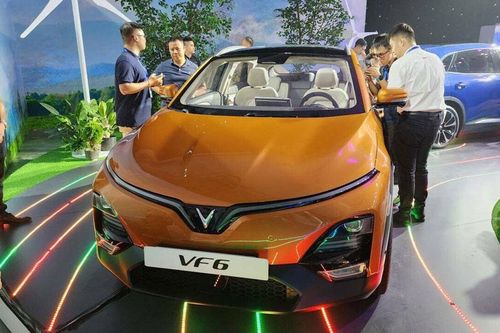 Ôtô mới liên tiếp được giới thiệu tại Việt Nam