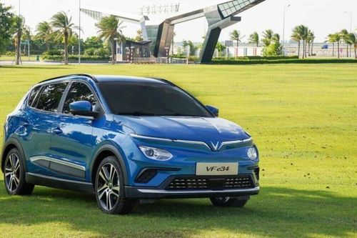 Những mẫu xe bán chạy bất chấp cơn khủng hoảng về sức mua