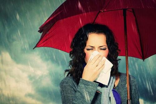Những phần cơ thể nhạy cảm với nước mưa