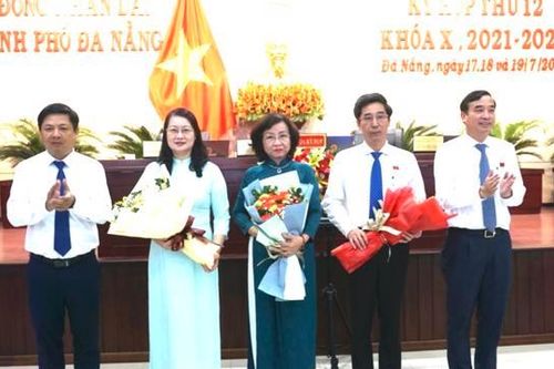 Miễn nhiệm chức vụ Phó Chủ tịch UBND TP. Đà Nẵng đối với bà Ngô Thị Kim Yến; bầu ông Trần Chí Cường làm Phó chủ tịch UBND TP. Đà Nẵng.