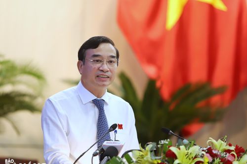 Khơi thông các nguồn lực phát triển thành phố