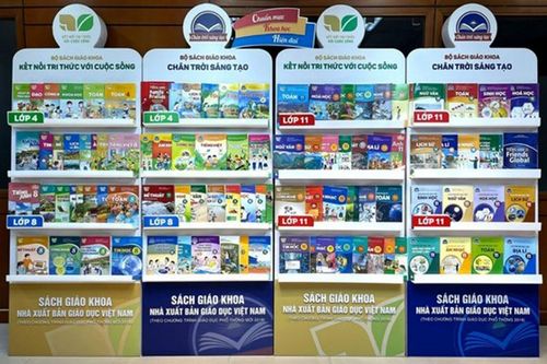 Bộ GD-ĐT: Đảm bảo cung ứng đủ, kịp thời sách giáo khoa cho năm học mới