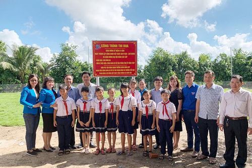 Năng động, sáng tạo và thi đua hoàn thành xuất sắc nhiệm vụ