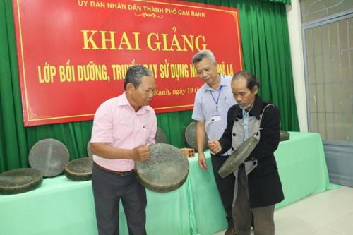 TP. Cam Ranh: Khai giảng Lớp bồi dưỡng, truyền dạy sử dụng nhạc cụ Mã la