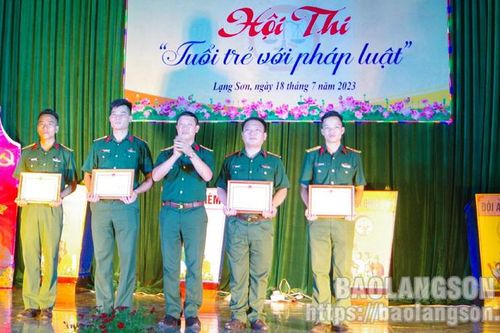 Đoàn Thanh niên Trung đoàn 141 tổ chức hội thi 'Tuổi trẻ với pháp luật'