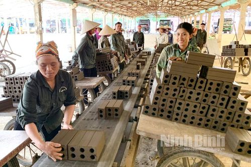Cải thiện điều kiện làm việc, đảm bảo sức khỏe cho người lao động