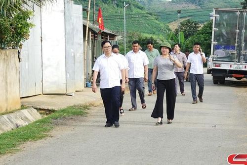 Nhân rộng bản nông thôn mới kiểu mẫu