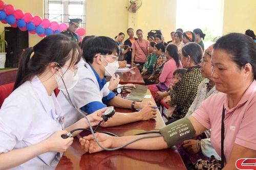 Đồng hành cùng phụ nữ vùng biên