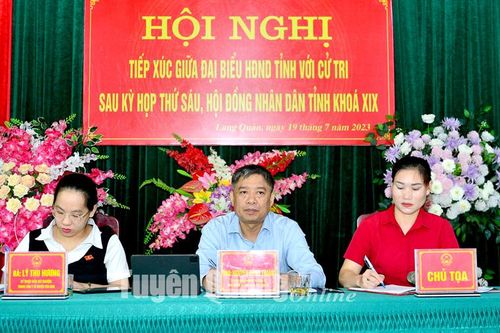 Chủ nhiệm Ủy ban Kiểm tra Tỉnh ủy Nguyễn Hồng Trang tiếp xúc cử tri xã Lang Quán
