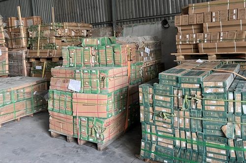 QLTT Hà Nội: Đề nghị chuyển hồ sơ vụ buôn bán hàng qua biên giới không hóa đơn chứng từ sang Cơ quan Công an điều tra