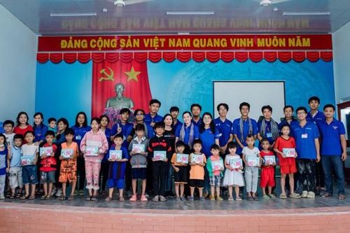 Tuổi trẻ Hóa chất Cơ bản Miền Nam mang 'Mùa hè yêu thương' đến Đồng Tháp