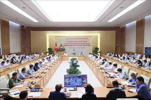 Thủ tướng: Cải cách thủ tục hành chính gắn với chuyển đổi số cần được thúc đẩy mạnh mẽ
