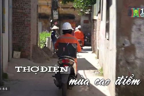 Thợ điện mùa cao điểm| Nhịp sống Hà Nội| 19/07/2023