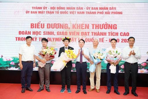 Hải Phòng: Thưởng 400 triệu đồng cho học sinh đoạt Huy chương Bạc kỳ thi Olympic Vật lí Quốc tế