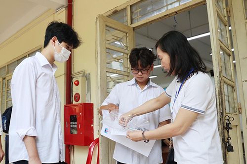 Sở GD&ĐT Nam Định nêu lý do nhiều thí sinh điểm cao nhưng bị 0 tiếng Anh