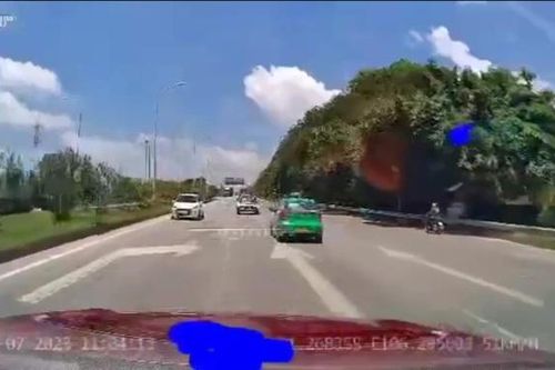 Xử lý lái xe ô tô con đi ngược chiều trên đường cao tốc Hà Nội - Bắc Giang