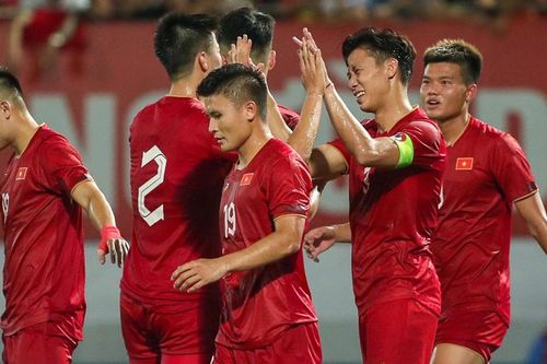 Thắng liên tiếp cùng HLV Troussier, ĐT Việt Nam vẫn là số 1 Đông Nam Á, bỏ rất xa Thái Lan trên BXH FIFA
