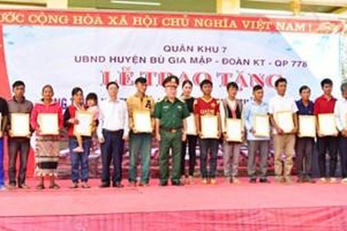Bộ đội của dân bên rừng Bù Gia Mập