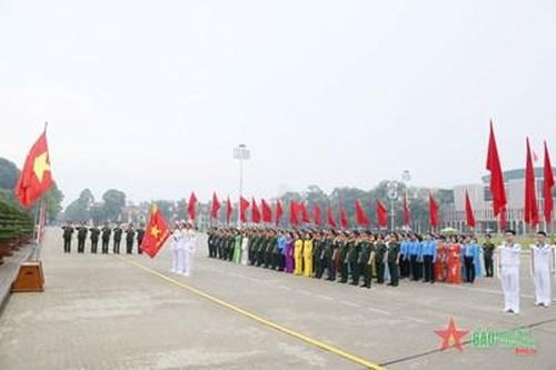 Tổng cục Hậu cần báo công dâng Bác và tuyên dương 10 Chủ tịch công đoàn cơ sở xuất sắc