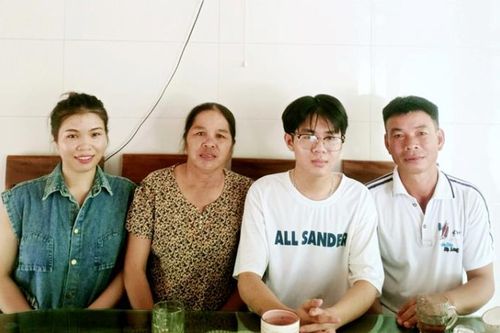Hành trình chinh phục danh hiệu Thủ khoa của nam sinh dân tộc thiểu số