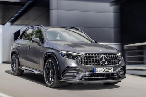 Cận cảnh bộ đôi xe hiệu năng cao Mercedes-AMG GLC 43 và GLC 63 vừa ra mắt