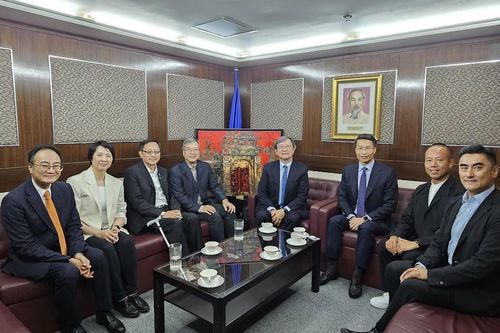 Tổng lãnh sự Phạm Bình Đàm kết nối hợp tác, đầu tư Việt Nam-Hong Kong (Trung Quốc) về chuỗi cung ứng dệt may và logistics
