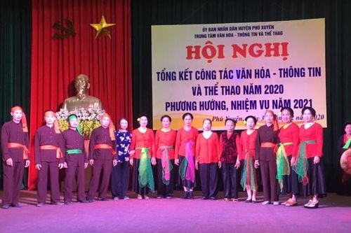 'Thình thùng thình'... gia đình trống quân