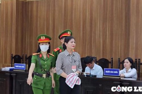 Hoãn phiên tòa xét xử nguyên Giám đốc Sở GD-ĐT Thanh Hóa và thuộc cấp gây thất thoát ngân sách gần 21 tỉ đồng