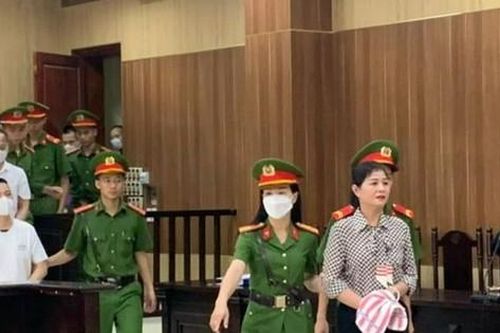 Vì sao hoãn phiên tòa xét xử cựu Giám đốc Sở Giáo dục - Đào tạo Thanh Hóa và đồng phạm?