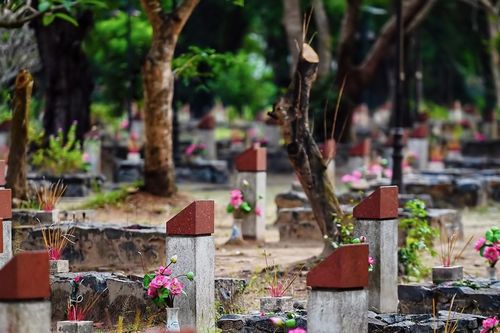 Bên trong nghĩa trang Hàng Dương ở Côn Đảo