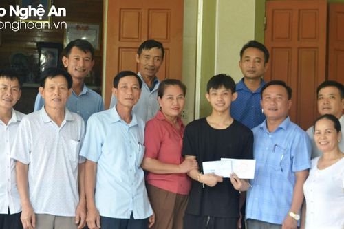 Thành tích ấn tượng của nam sinh 'quê lúa' đạt thủ khoa khối B