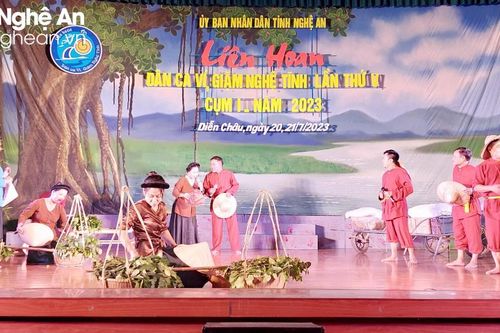 Khai mạc Liên hoan Dân ca ví, giặm cụm I tại Diễn Châu