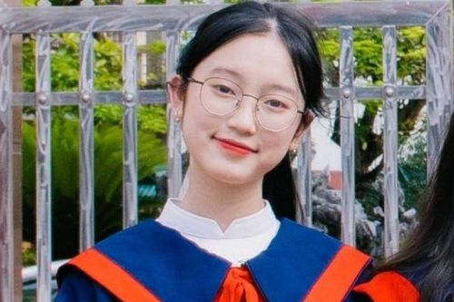 Bí quyết học tập cực 'đỉnh' của nữ sinh Nam Định đỗ thủ khoa toàn quốc