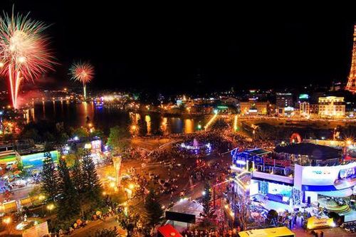 Hình thành tổ hợp giải trí đêm riêng biệt tại 12 tỉnh thành vào 2030
