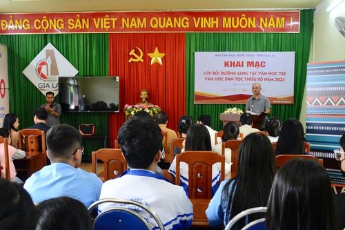 Gia Lai: Khai mạc lớp bồi dưỡng sáng tác 'Văn học trẻ-Văn học dân tộc thiểu số'