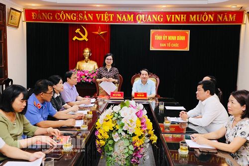 Hội nghị trực tuyến lấy ý kiến góp ý vào dự thảo Quy định của Bộ Chính trị về việc tạm đình chỉ công tác đối với cán bộ