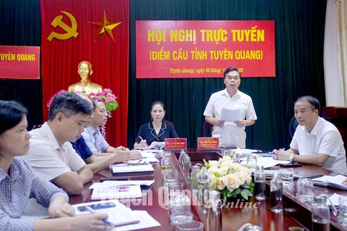 Góp ý quy định thẩm quyền trách nhiệm của người đứng đầu về tạm đình chỉ công tác cán bộ cấp dưới