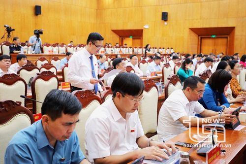 Kỳ họp thứ 13, HĐND tỉnh: Giải trình, trả lời chất vấn nhiều nội dung cử tri quan tâm