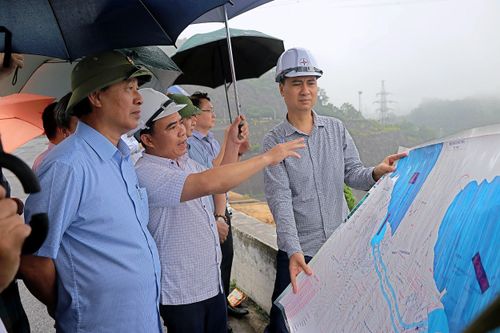 Ban Chỉ đạo quốc gia về phòng chống thiên tai kiểm tra tại tỉnh Hòa Bình